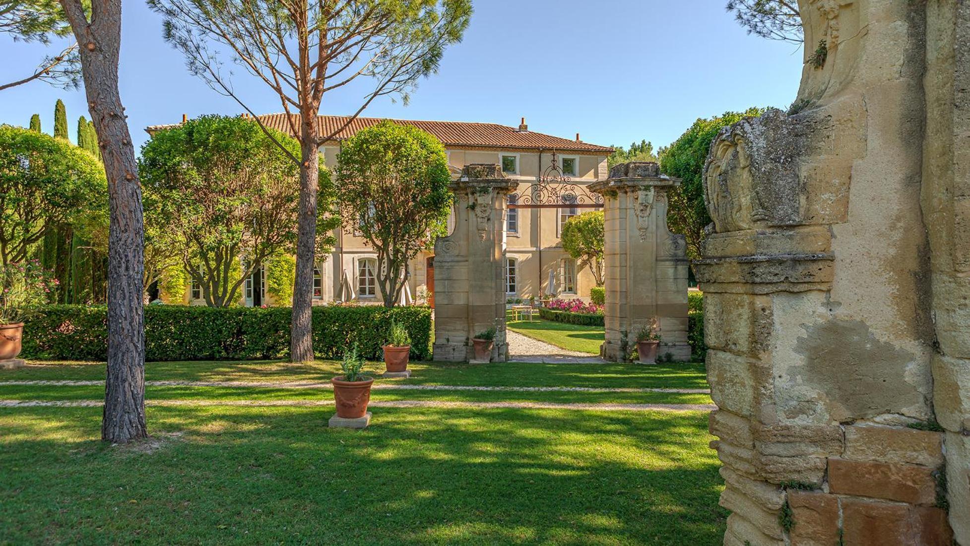 Chateau Talaud ロリオル・デュ・コンタ エクステリア 写真